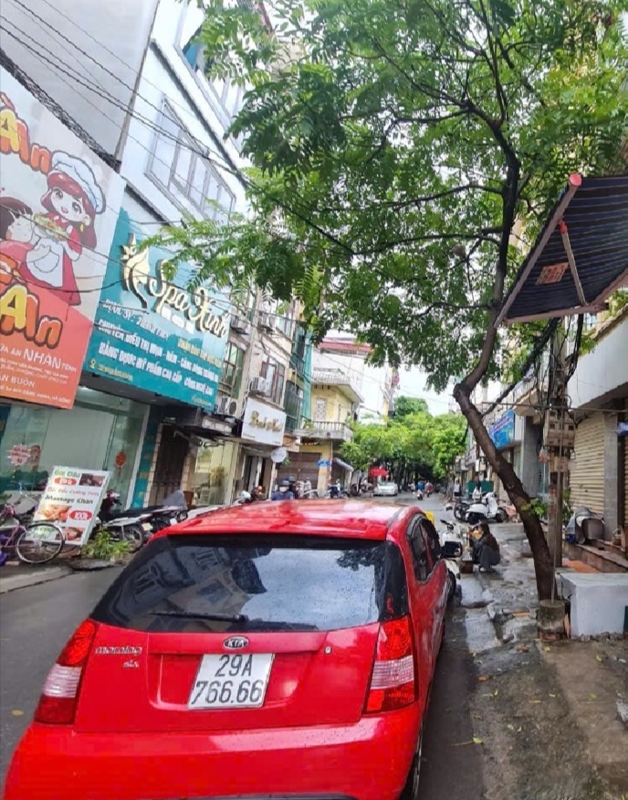 PHÂN KHÚC HIẾM - LÔ GÓC - 1 MẶT PHỐ 1 MẶT NGÕ - VỈA HÈ - Ô TÔ TRÁNH NHAU - KINH DOANH - CHO THUÊ TỐT.