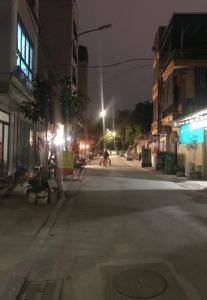 PHÂN LÔ - VỈA HÈ - Ô TÔ TRÁNH - KINH DOANH SẦM UẤT - Ô CHỜ THANG MÁY - GÀ ĐẺ TRỨNG VÀNG 13 PHÒNG CHO THUÊ