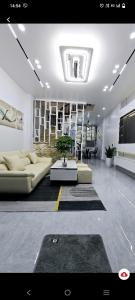 NHÀ ĐẸP DÂN XÂY - ÔTÔ 40M - GẦN THANH XUÂN - NỘI THẤT XỊN XÒ TẶNG TOÀN BỘ - SỔ ĐỎ VUÔNG A4.