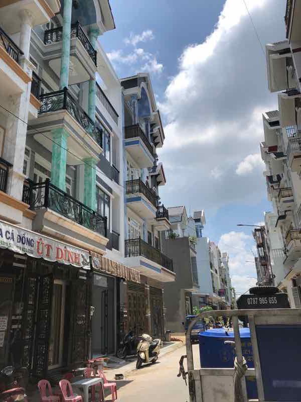 BÁN NHÀ MT HẺM 8M ĐƯỜNG BẾN LỘI