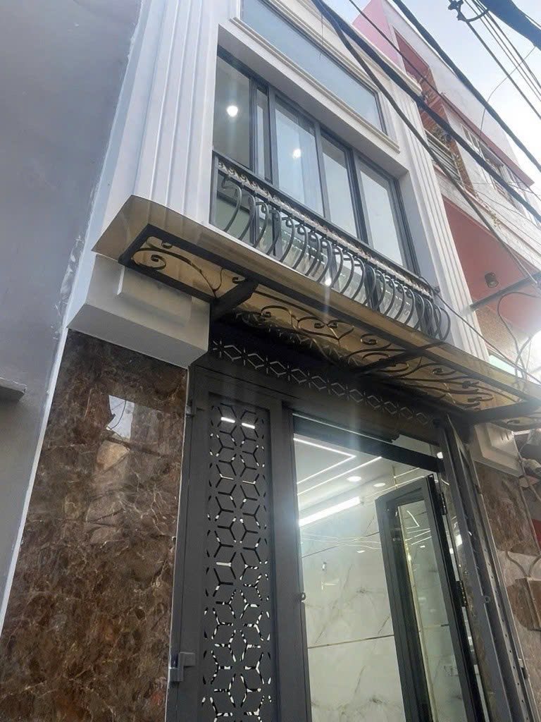 NHÀ LIÊN KHU 10-11, gần trung tâm, siêu thị Aeon Mall, Trường Học