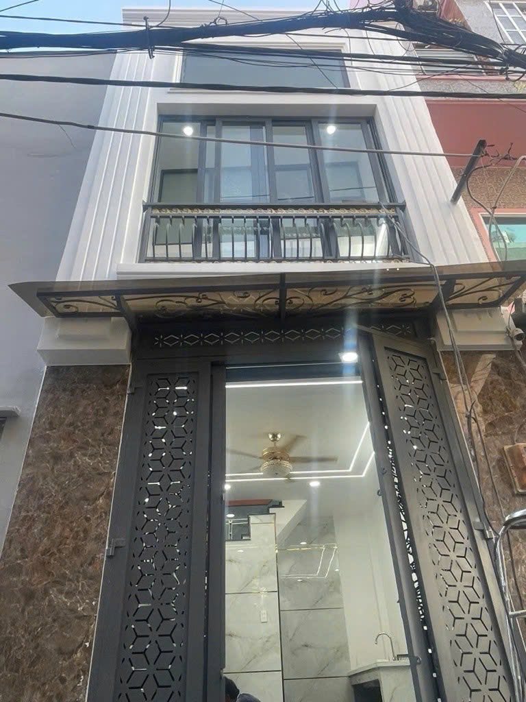 NHÀ LIÊN KHU 10-11, gần trung tâm, siêu thị Aeon Mall, Trường Học