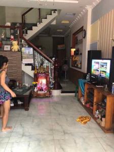 BÁN NHÀ MT HẺM 8M ĐƯỜNG BẾN LỘI