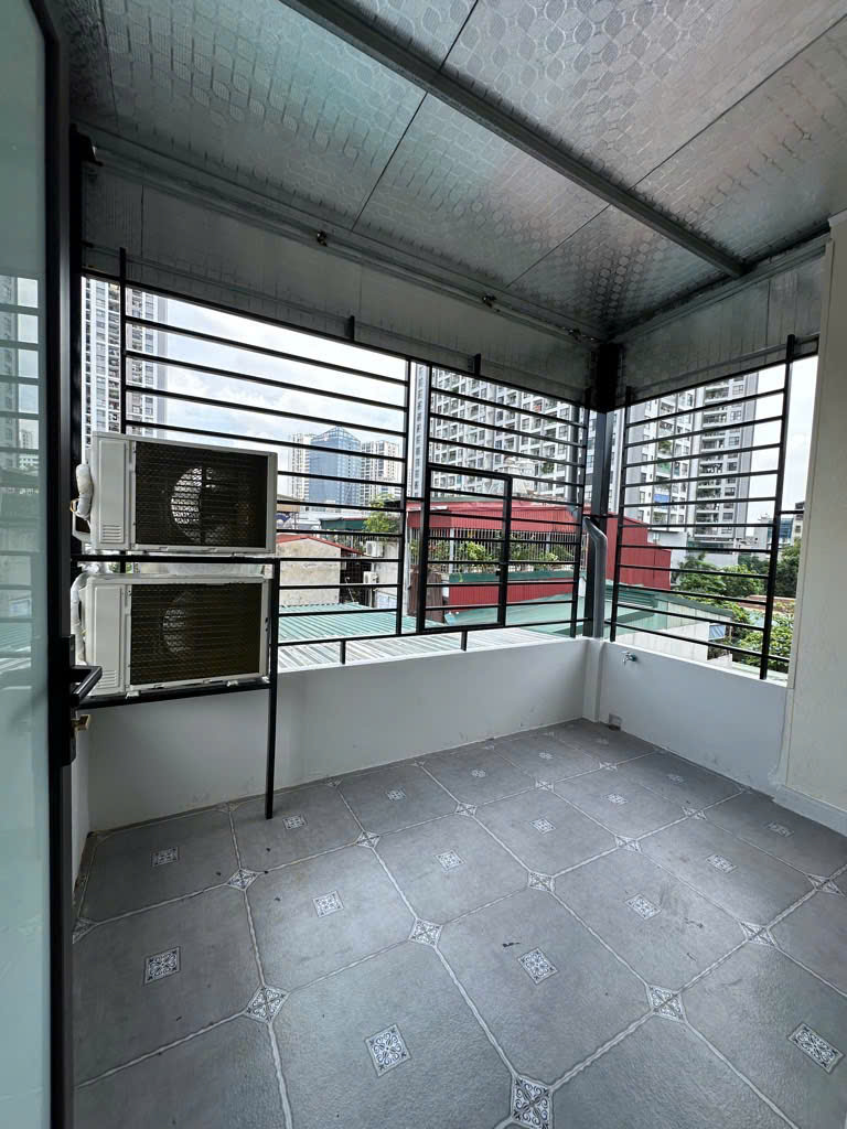 Bán NR 5 tầng 3PN, 4WC, giá cực chất tại Minh Khai, Hai Bà Trưng