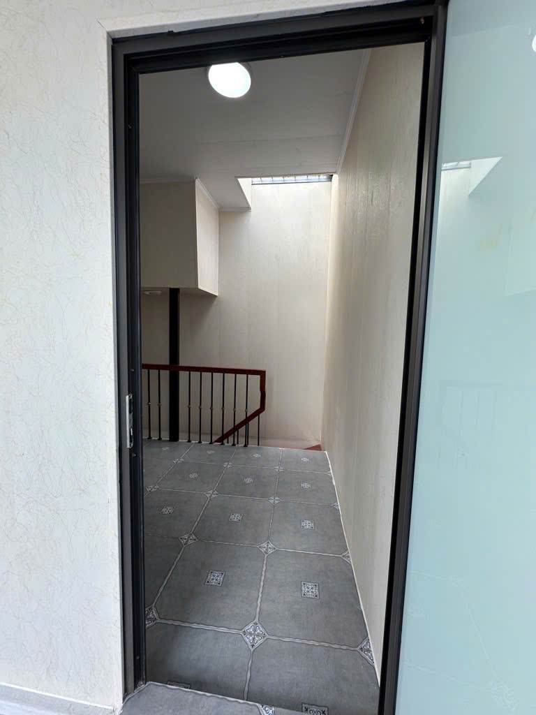 Bán NR 5 tầng 3PN, 4WC, giá cực chất tại Minh Khai, Hai Bà Trưng