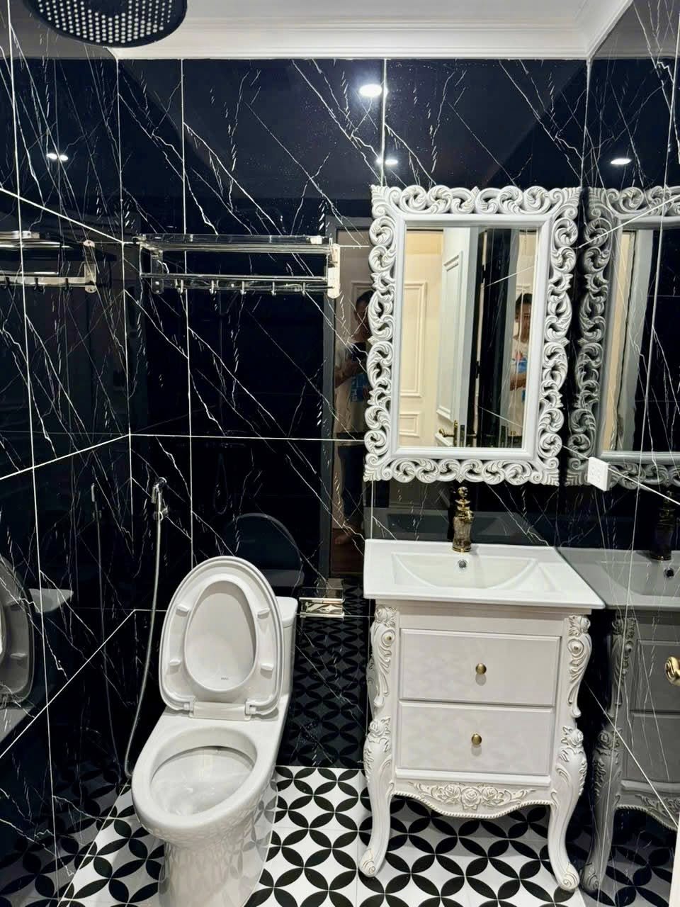 BÁN GẤP NHÀ CỰ KHỐI - LONG BIÊN, NHÀ ĐẸP MỚI KOONG, GARA Ô TÔ