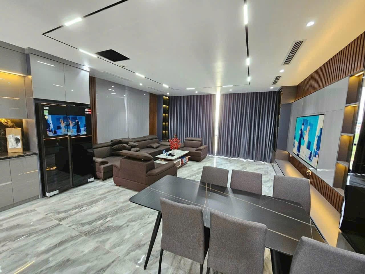 SIÊU PHẨM 65m2 5 TẦNG, Ô TÔ ĐỖ TRONG NHÀ, BÁT KHỐI - LONG BIÊN