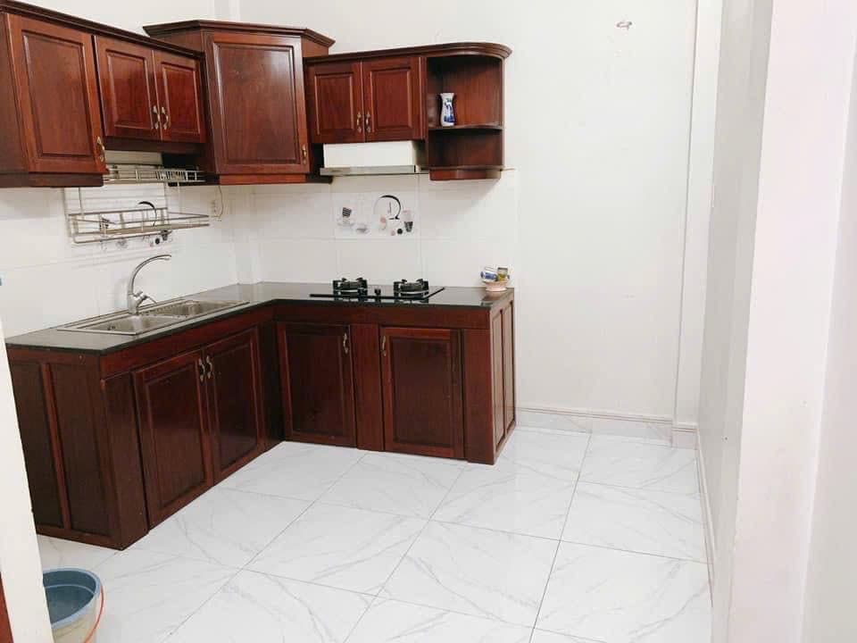 TRUNG TÂM TIỆN ÍCH - HẺM XE HƠI ĐỖ CỬA - 2 TẦNG SẠCH ĐẸP VÀO Ở NGAY