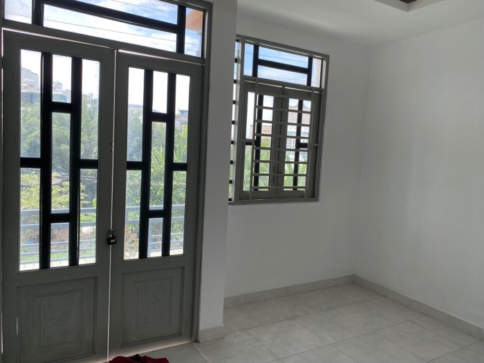 KHU PHÂN LÔ - ĐƯỜNG 8M - NHÀ MỚI ĐỂ TRỐNG,