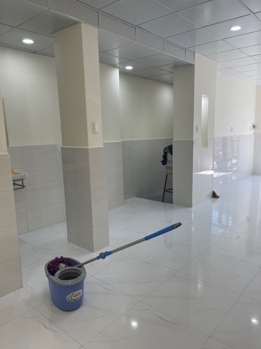 NGAY KHU DÂN CƯ HỒNG LONG THỦ ĐỨC - SÁT MẶT TIỀN - NGANG CHUẨN 5M - XE HƠI ĐẬU SÁT NHÀ - KHU PHÂN LÔ VIP