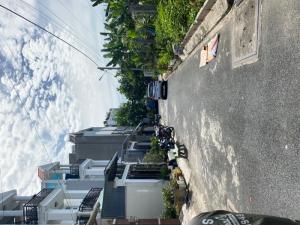KHU PHÂN LÔ - ĐƯỜNG 8M - NHÀ MỚI ĐỂ TRỐNG,