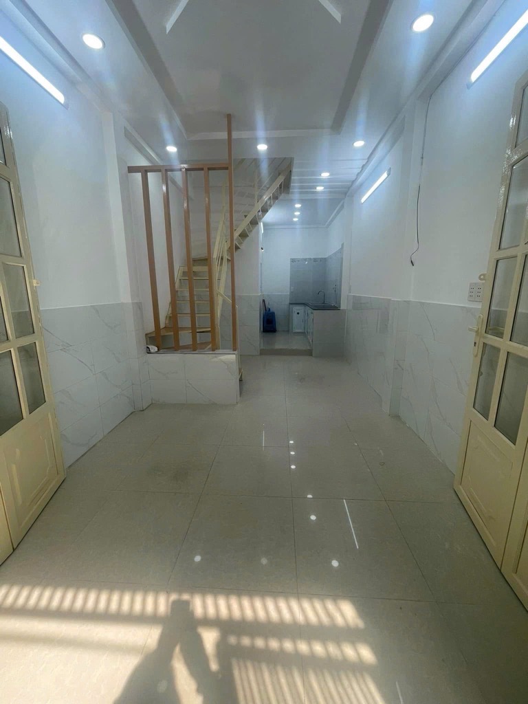 Nhà q5 siêu rẻ
