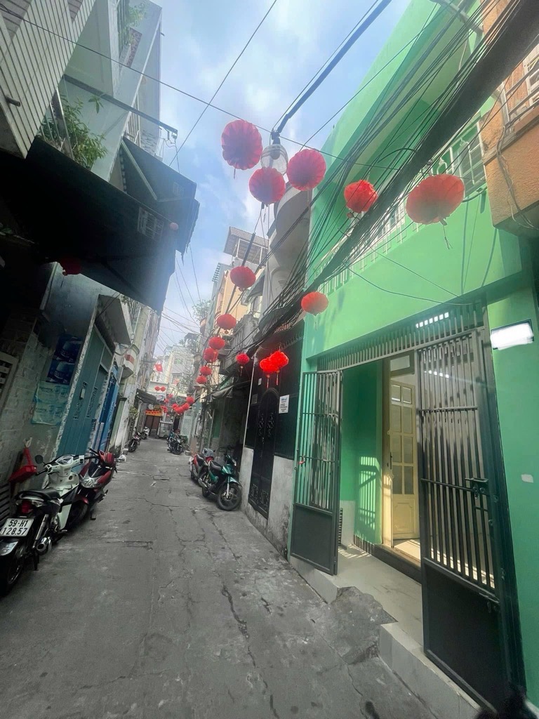 Nhà q5 siêu rẻ