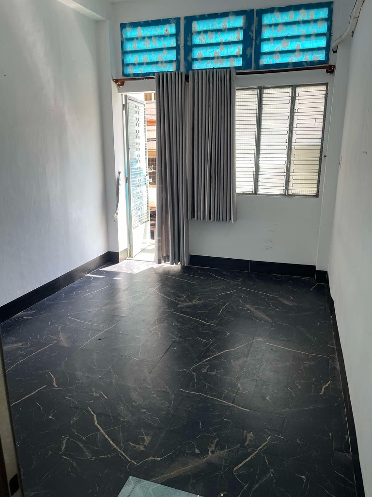Nhà q5 siêu rẻ
