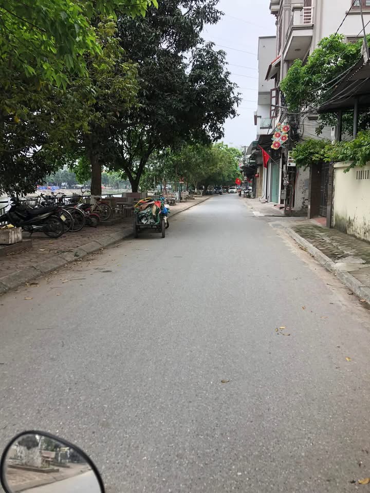 Bán nhà đẹp thiết bình Vân Hà Đông anh nhà 3 tầng  Dt 173 m