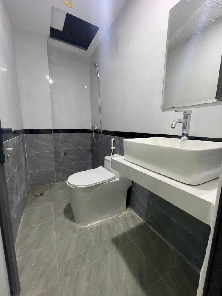 BÁN NHÀ TÂN MAI HOÀNG MAI,NHÀ MỚI ĐẸP, Ở NGAY, DIỆN TÍCH 35M2 ,GIÁ 6.75 TỶ.