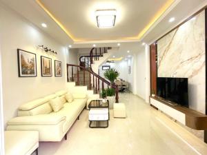 SIÊU PHẨM ĐẠI KIM -NGOC 3 GÁC PHI VÈO VÈO- DÂN CƯ ĐÔNG ĐÚC TIỆN ÍCH BẠT NGÀN 42m2 giá nhỉnh 7ty