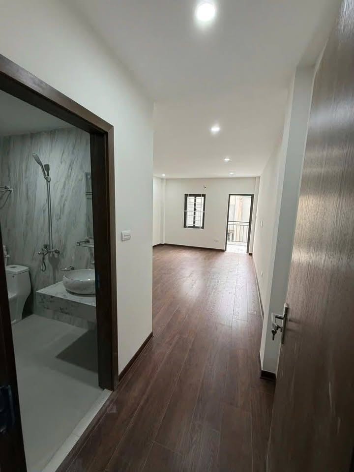 BÁN NHÀ TÂY HỒ - THANG MÁY - DÒNG TIỀN - Ô TÔ TRÁNH