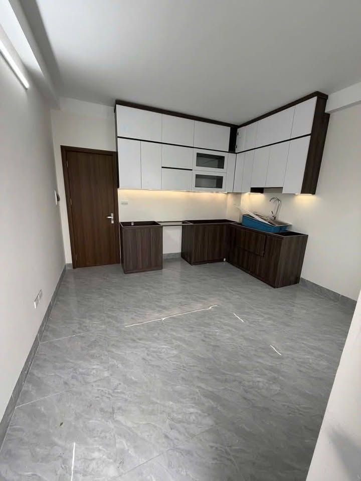 BÁN NHÀ TÂY HỒ - THANG MÁY - DÒNG TIỀN - Ô TÔ TRÁNH