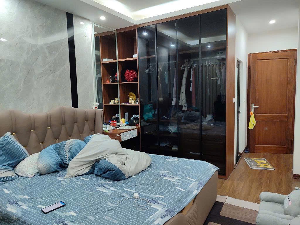 NHÀ ĐẸP FULL NỘI THẤT - OTO CON ĐỖ CỔNG -NGÕ THÔNG SỔ NỞ HẬU