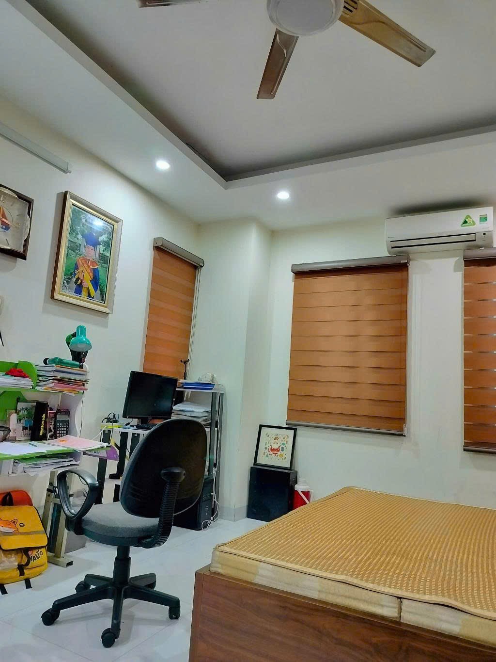 PHƯƠNG CANH, NHÀ ĐẸP,LÔ GÓC ,Ô TÔ ĐỖ CỬA, 30M2, GIÁ 6,XX tỷ