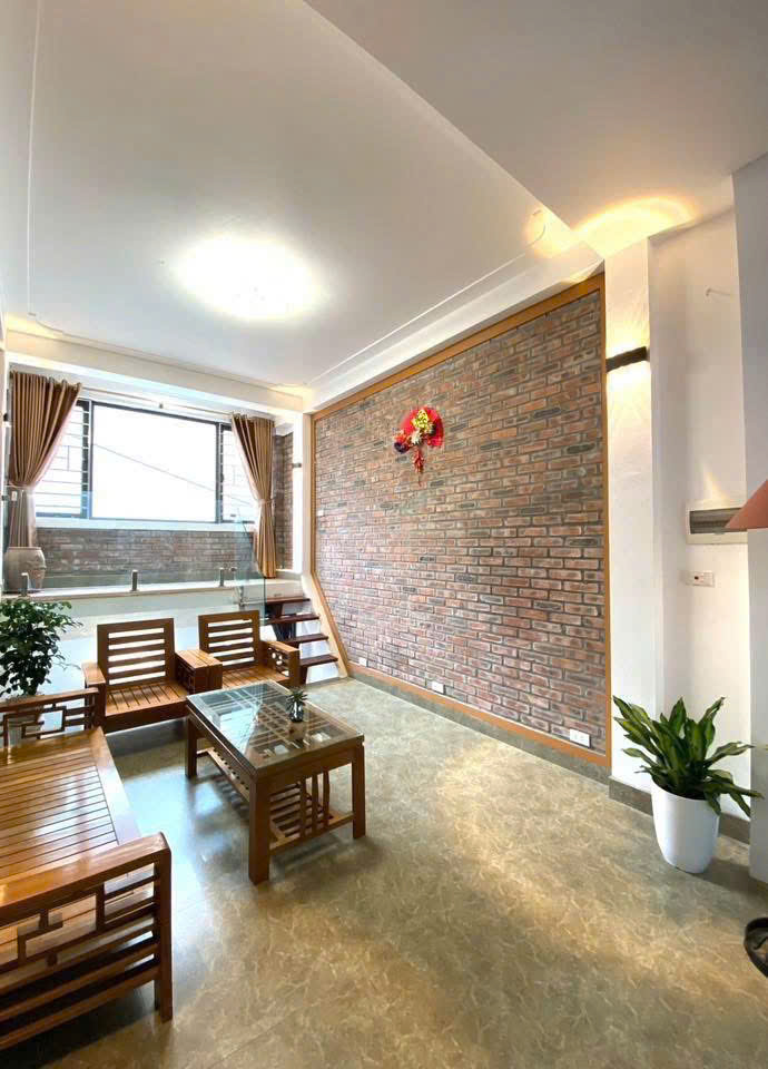 BÁN NHÀ NGỌC THỤY – LONG BIÊN Ô TÔ VÀO NHÀ – 5 TẦNG ĐẸP – GIÁ 7,6 TỶ
