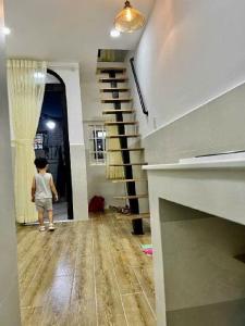 Nhà nhỏ giá tốt Quận 10