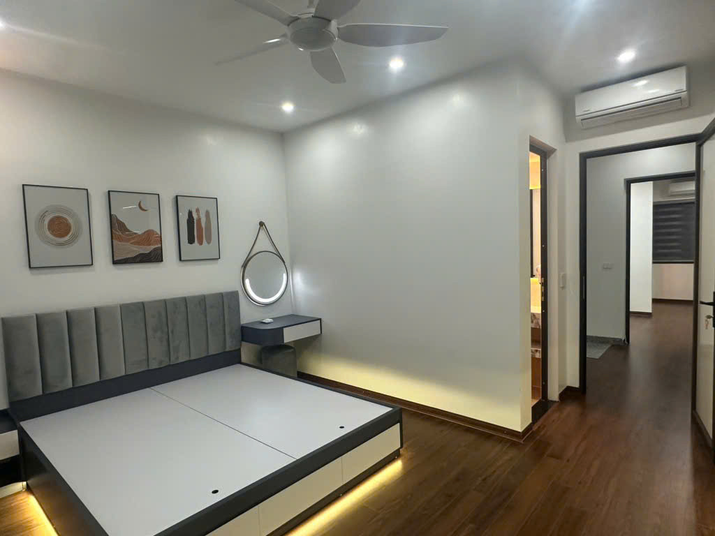 Đất hiếm Đất võng la Đông anh mặt đường 92,5m2 13,9ty