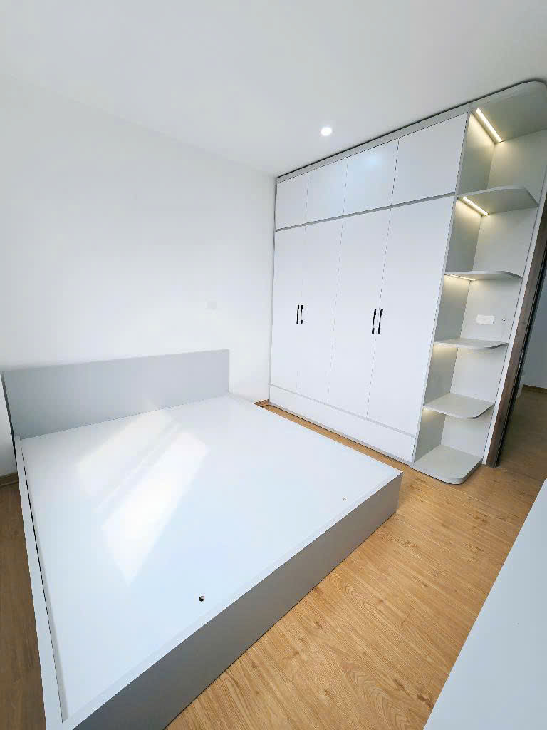 Bán CC 3 ngủ full nội thất mới, Mễ Trì Thượng, diện tích gần 100m2, giá nhỉnh 5 tỷ có TL