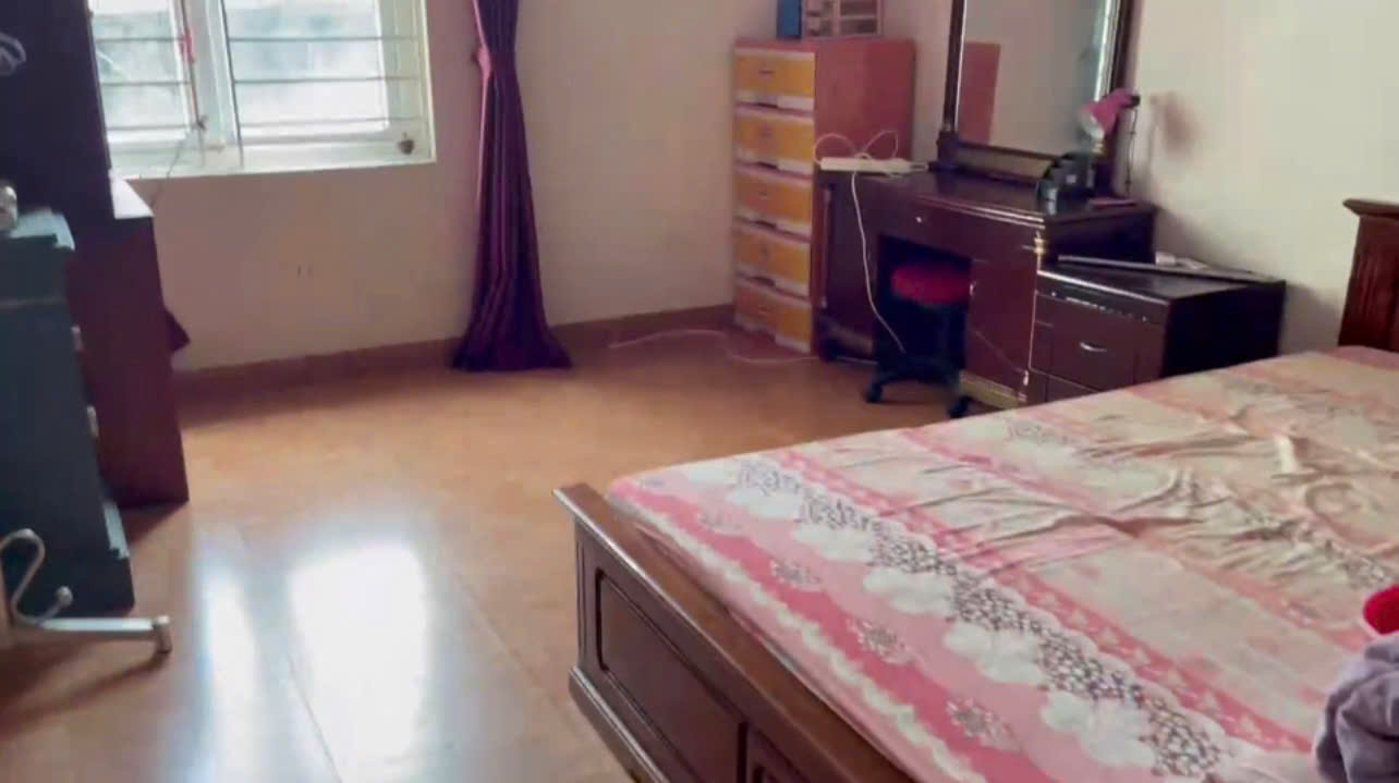 Bán nhà riêng 5 ngủ, rộng thoáng sáng 2 mặt ngõ, 44m2, hơn 2 tỷ có TL