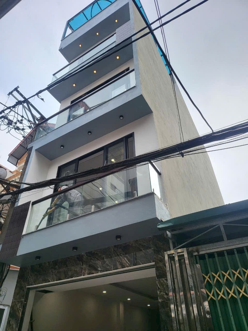 NHÀ MỚI XÂY ĐỘC LẬP.VỊ TRÍ VÔ CÙNG ĐẸP