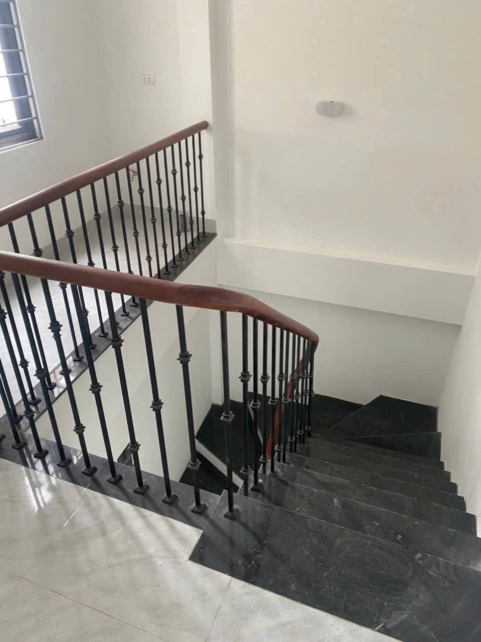 B.a.n nhà Linh Đàm đẹp long lanh 48m2 5.8 tỷ