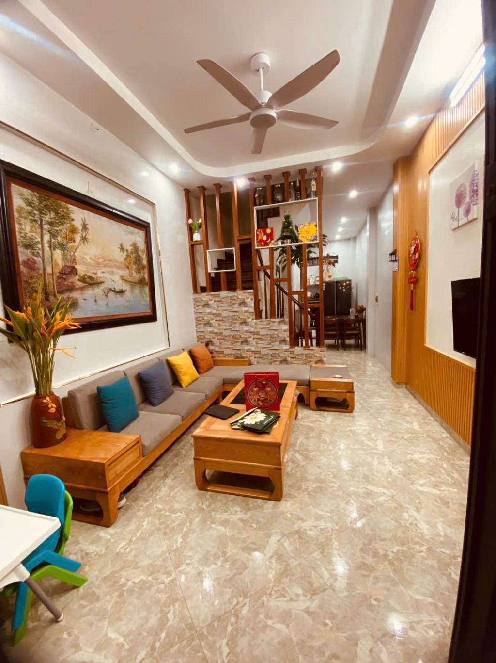 NHÀ ĐẸP ĐƯỜNG KIM GIANG 36M2,  NHÀ 4 TẦNG GIÁ CHỈ NHỈNH 7 TỶ