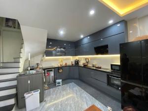 NHÀ MỚI XÂY 3 TẦNG PHỐ ĐỊNH CÔNG 40M2, GIÁ CHỈ 2,9 TỶ