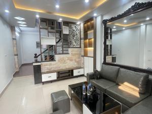 NHÀ CHỦ TỰ XÂY, GẦN Ô TÔ TRÁNH, TẶNG NỘI THẤT, 2 THOÁNG, KHÔNG BỊ ĐỐI DIỆN NHÀ, 5 PHÒNG, ĐC CẦM CHÌA KHOÁ