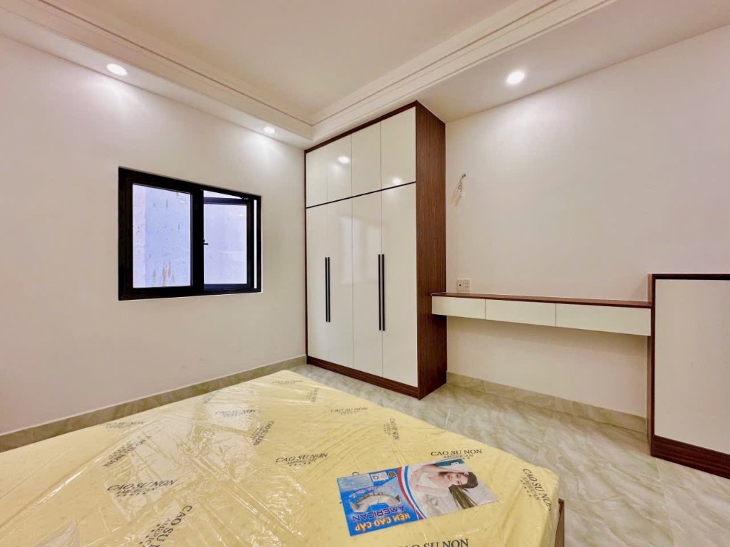 Bán nhà hương lộ 2, 5 tầng full nội thất, 80m2 giá chỉ 8.x tỉ