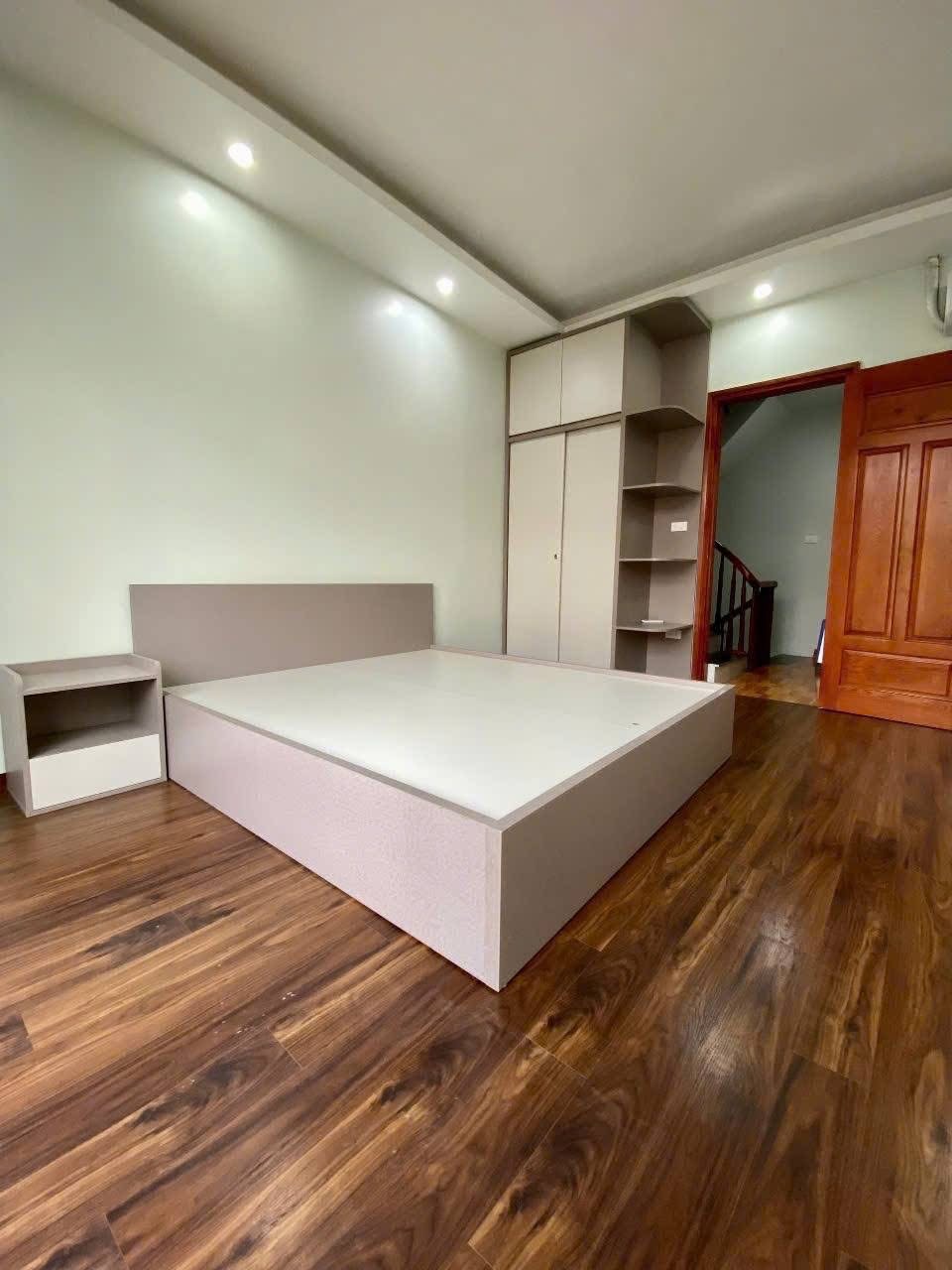 BÁN GẤP TÒA NHÀ Khu Đô Thị La Khê,Hà Đông ,Hà Nội