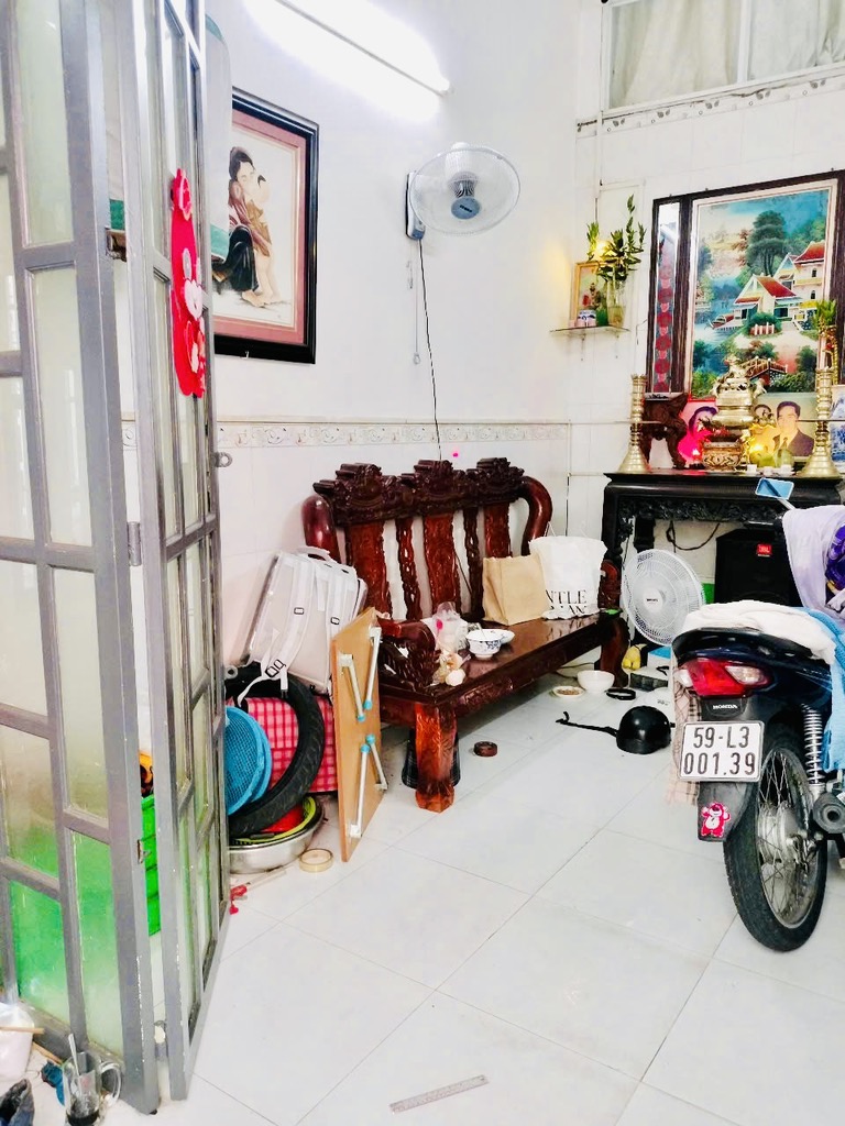 Nhà bán Âu Dương Lân