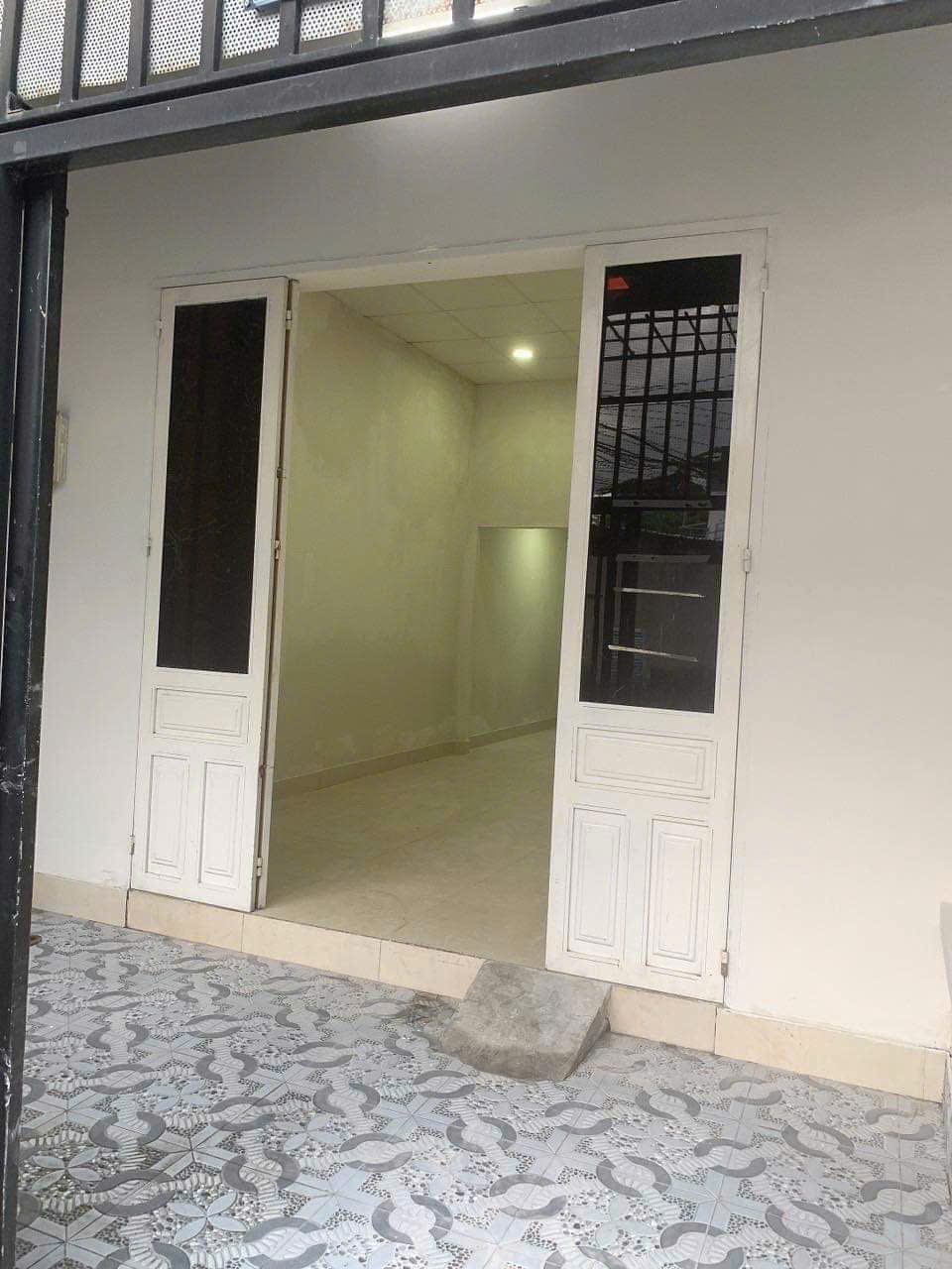 CẦN BÁN CĂN NHÀ 45M2 GIÁ 3 TỶ TẠI LONG BÌNH, QUẬN 9 ĐỐI DIỆN BẾN XE MIỀN ĐÔNG MỚI