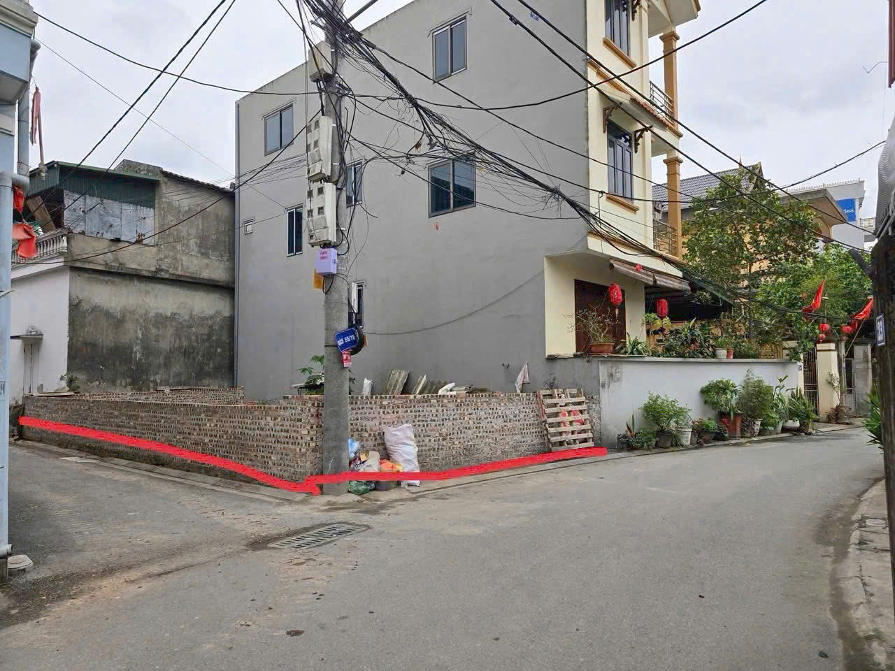 Bán đất thổ cư Gia Lâm, lô góc hai mặt tiền vuông vắn ,đường xe 29 chỗ chạy thông các ngả,75m giá 8,2 tỷ có thương lượng