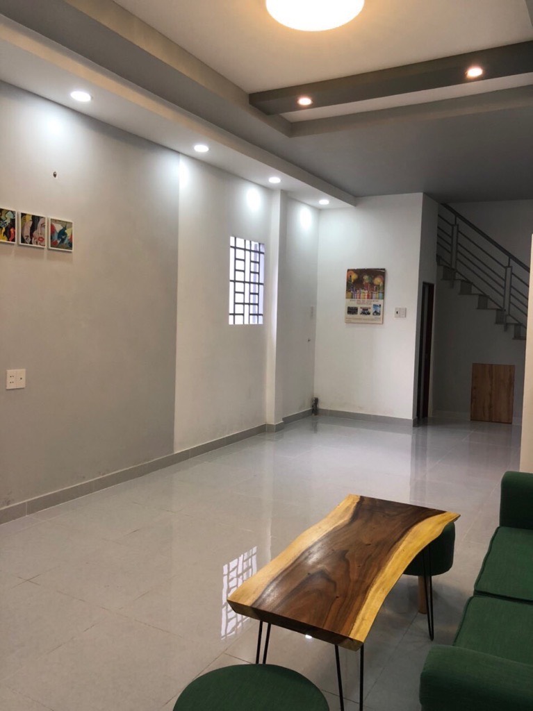 KẾ HOÀNG DIỆU 2 - LINH TRUNG - NHÀ ĐẸP Ở NGAY  SIÊU RẺ 93M2 CHỈ 5 TỶ HƠN.