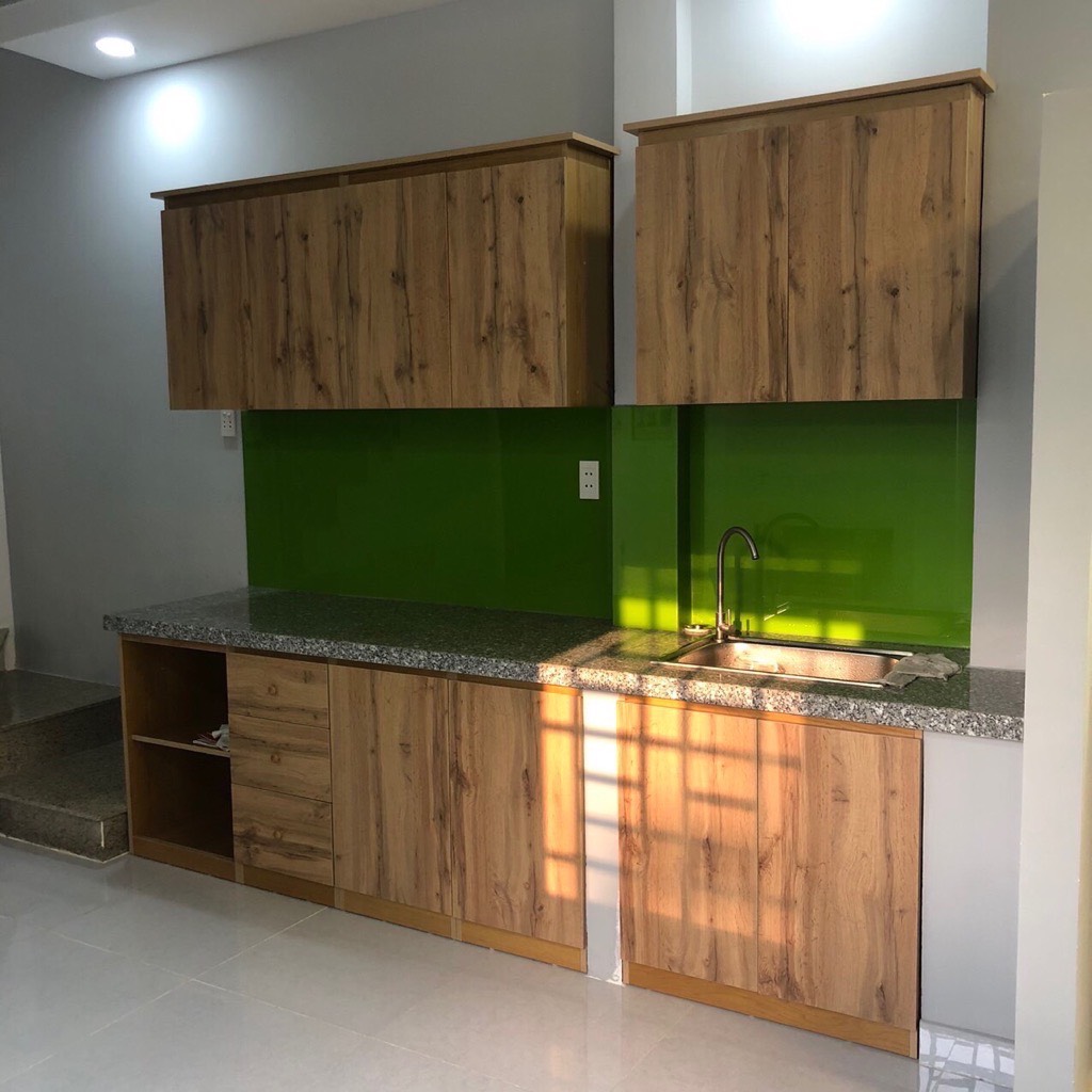 LINH XUÂN, 3 TẦNG ĐẸP LUNG LINH, XE HƠI ĐỖ CỬA nhỉnh 5 tỷ