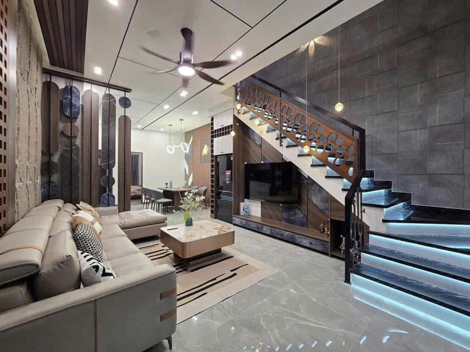Lô góc – Nhà mới Hồ Tùng Mậu, 36m², 6 tầng, MT 4.7m – Thiết kế hiện đại.