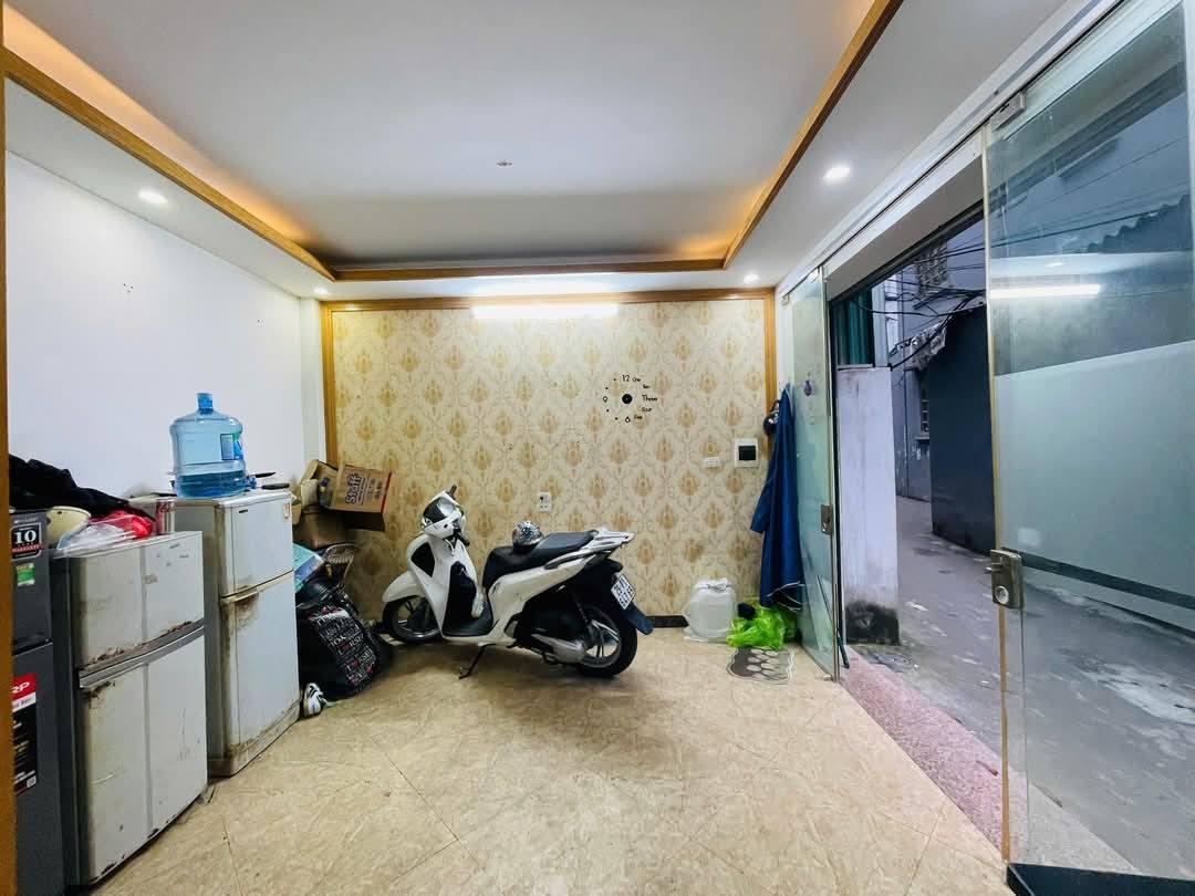 VIP TRẦN THÁI TÔNG – 30M²*5T – MT RỘNG – NGÕ THÔNG – GIÁ MỚI 7.65 TỶ