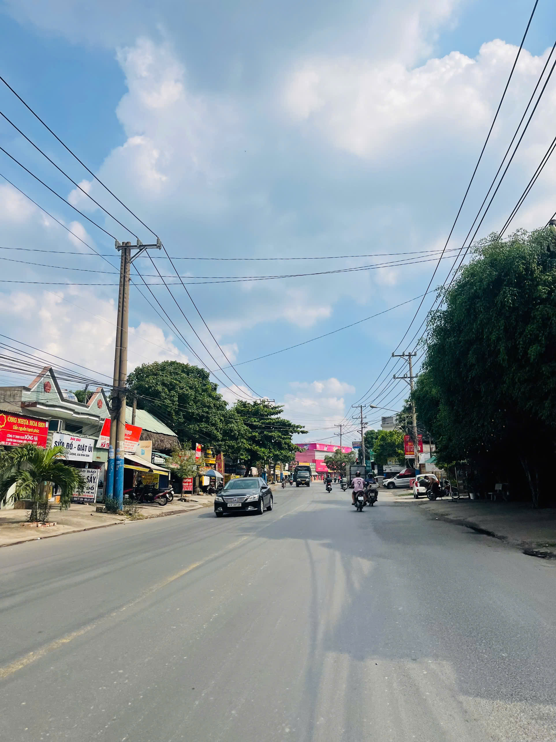 Hàng hiếm trong khu nhà liền kề gần Trung Tâm Dĩ An.