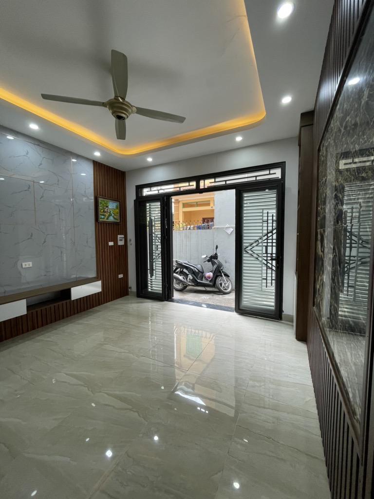 Cần bán nhà Lô góc thoáng sáng, Nhà đẹp phố Văn Phú 30m2 x 5 tầng chỉ hơn 6 tỷ