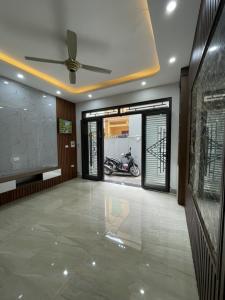 Cần bán nhà Lô góc thoáng sáng, Nhà đẹp phố Văn Phú 30m2 x 5 tầng chỉ hơn 6 tỷ