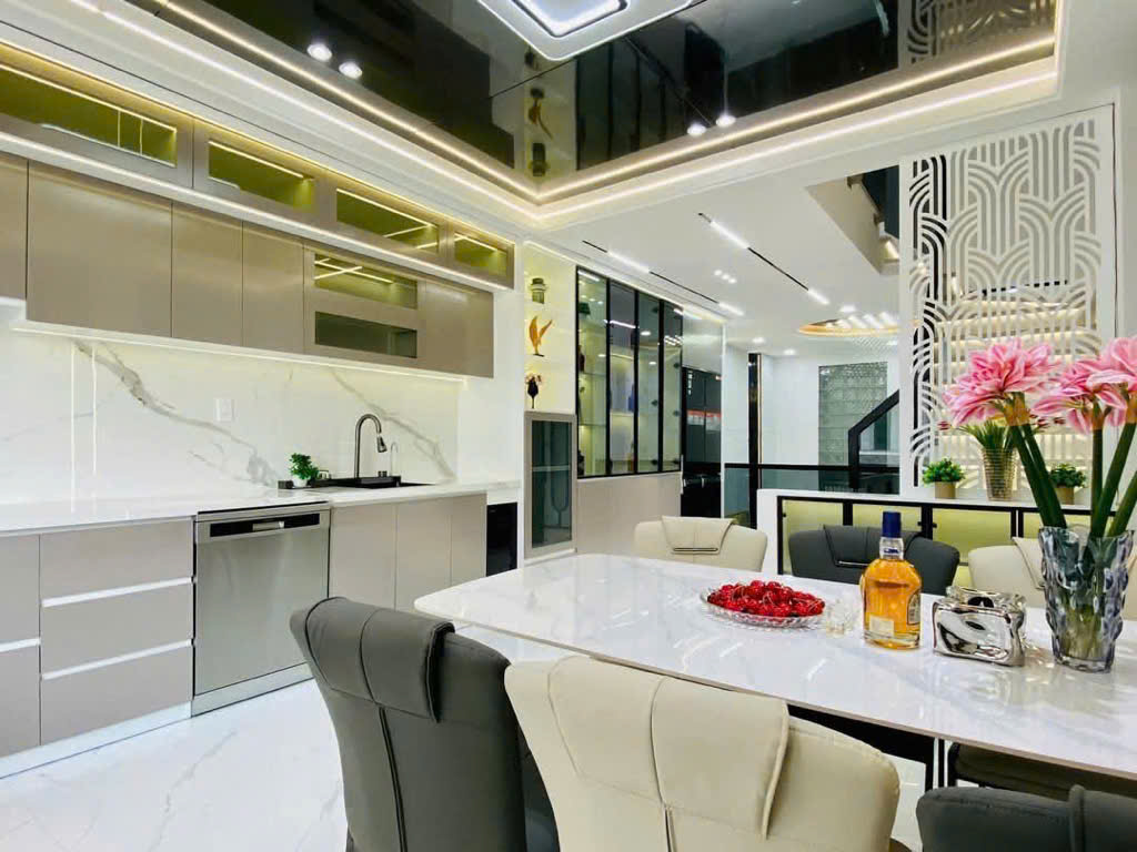 CẦN BÁN NHÀ KĐB, 68 NGUYỄN TƯ GIẢN P12 GÒ VẤP , DT 4X14, GIÁ CHỈ 9,38 TỶ