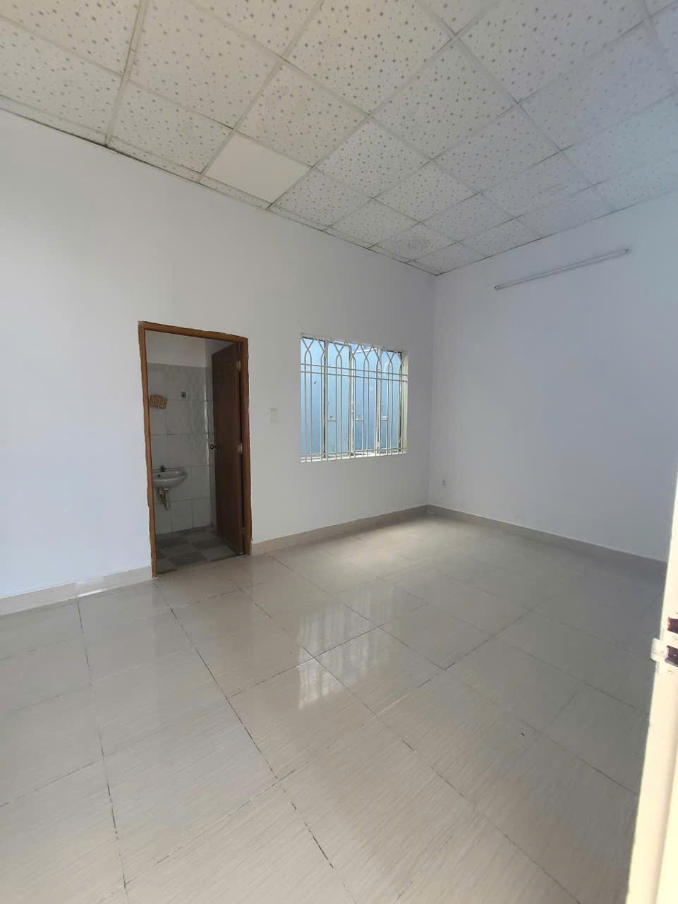 BÁN NHÀ SÁT MT HXH NGUYỄN TƯ GIẢN P12 GÒ VẤP, NGANG 5M, GIÁ CHƯA TỚI 5 TỶ