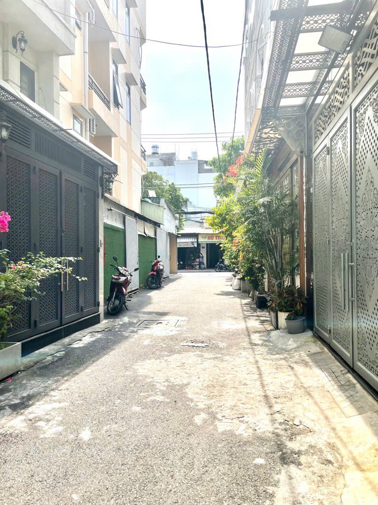 SIÊU PHẨM CHDV NGAY CÔNG VIÊN LÀNG HOA , GÒ VẤP , GIÁ NHỈNH 18 TỶ